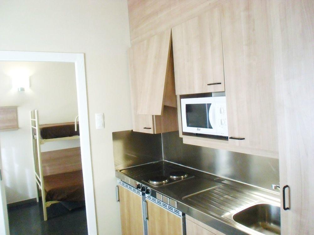 Apartament Residencia Universitaria Damia Bonet Walencja Zewnętrze zdjęcie